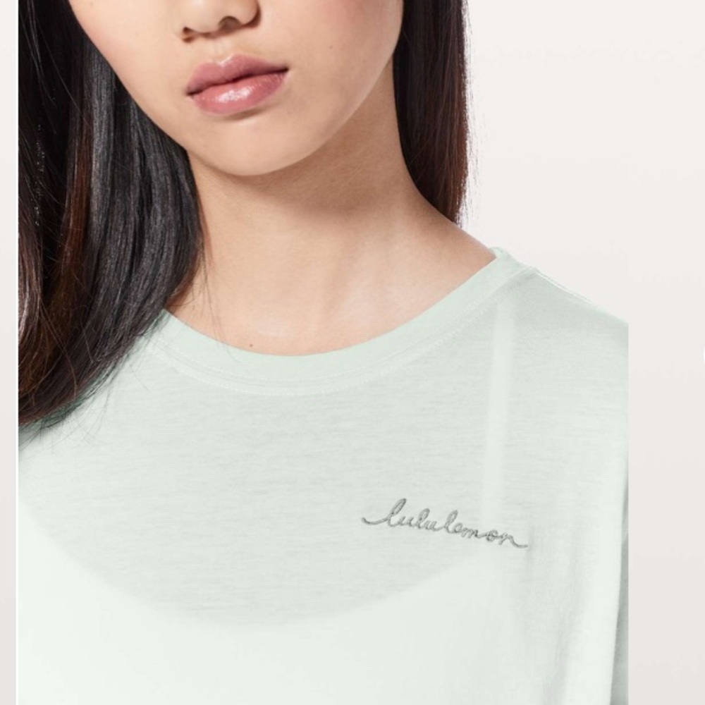 Lululemon Athletica Roll Around Tee *Expression